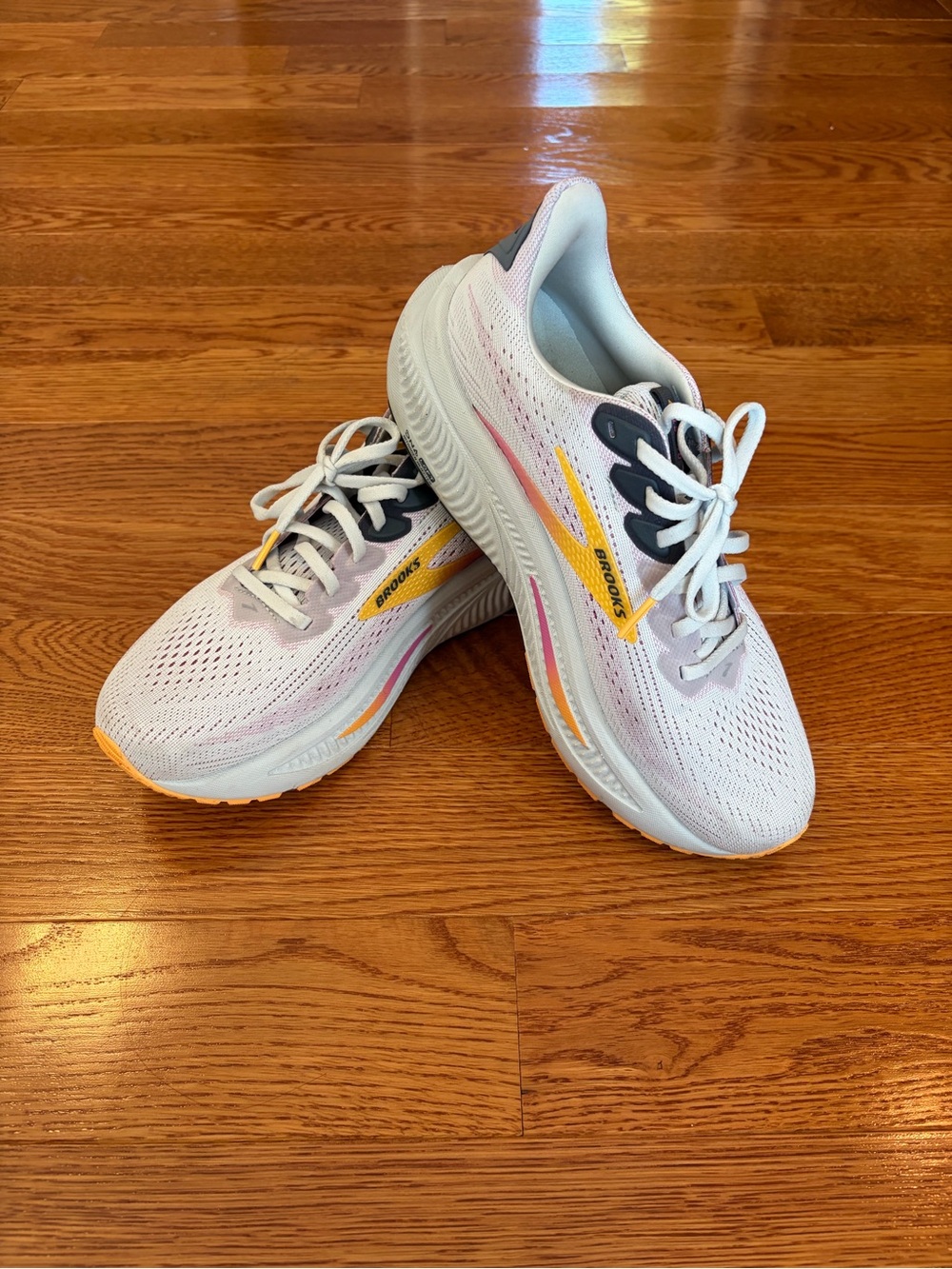 Brooks Ghost 17 Women’s White Running Sneakers with Yellow and Pink Accents